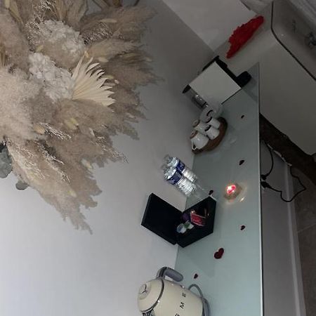 Appartement Jacuzzi Prive Avignon Eksteriør bilde